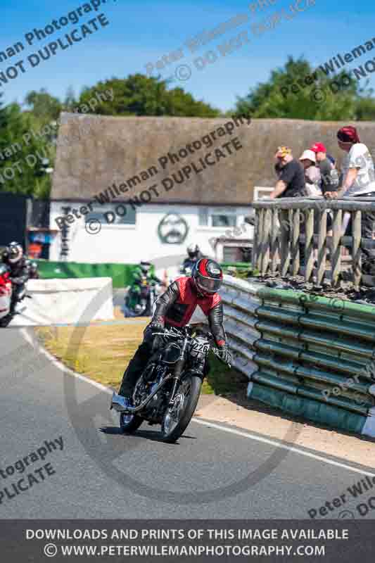 Vintage motorcycle club;eventdigitalimages;mallory park;mallory park trackday photographs;no limits trackdays;peter wileman photography;trackday digital images;trackday photos;vmcc festival 1000 bikes photographs